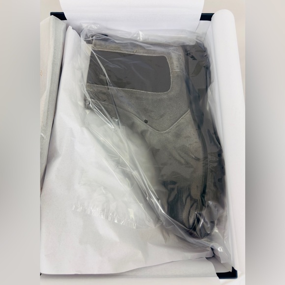 Good Man Brand Charcoal Gray Modern City Chelsea Lug Sole Slip On Ankle … - Picture 10 of 16